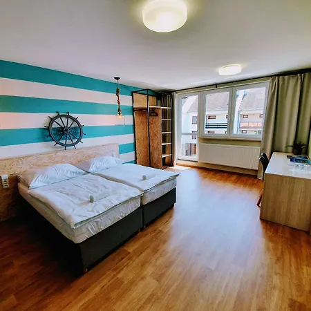 Petrov, Batuv Kanal Homestay Petrov